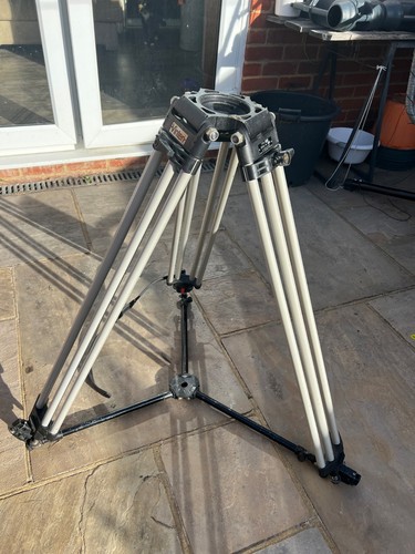 Vinten 3201 broadcast tripod - vinten,